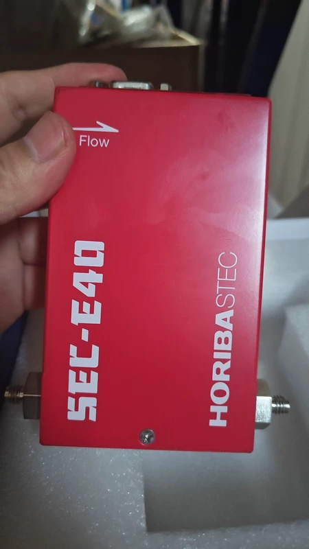 HORIBA SEC-E40 001890 Mass Flow Controller