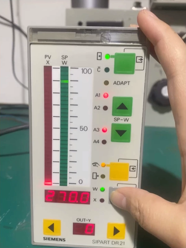 SIEMENS SIPART DR21 6DR2100- Process Indicator Display