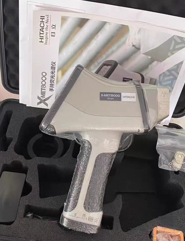 Hitachi X-MET8000 Smart Handheld XRF Analyzer Used