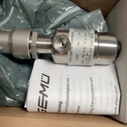 Pneumatic Angle Seat Valve GEMU 550S 15D 137 510G1