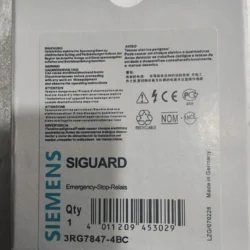 SIEMENS 3RG7847-4BC Safety Relay for Machine Protection