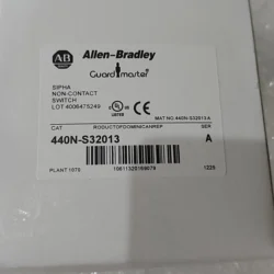 Allen-Bradley 440N-S32013 Non-Contact Safety Switch