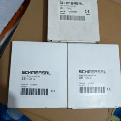 Safety Relay Schmersal SE-100C for Reliable Machine Control