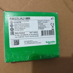 Industrial Relay Module Schneider RM22UA21MR Control Panel