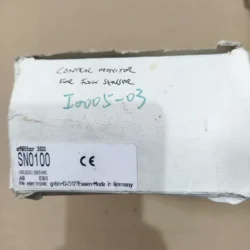 IFM SR0100 Flow Sensor for Industrial Fluid Monitoring