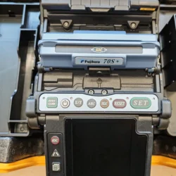 Fujikura 70S+ Optical Fiber Fusion Splicer - Used